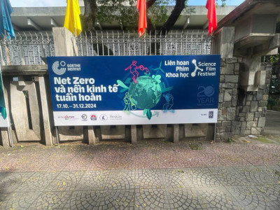 Công Trình Thi Công Lắp Đặt Băng Rôn, Bảng Standee Cho Thư Viện Thành Phố