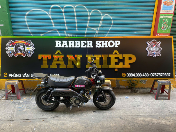 Bảng Hiệu Trang Trí Theo Yêu Cầu