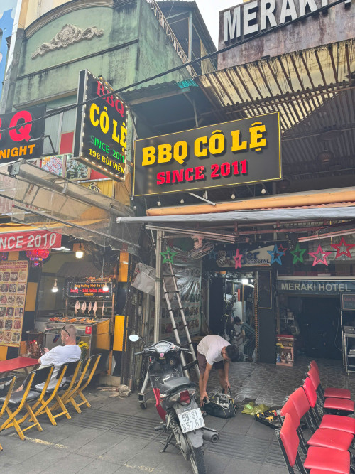 Bảng Hiệu Trang Trí Theo Yêu Cầu