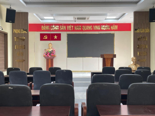 Trang Trí Hội Trường
